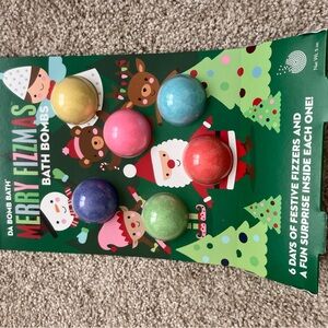 Da bomb bath bombs NWT